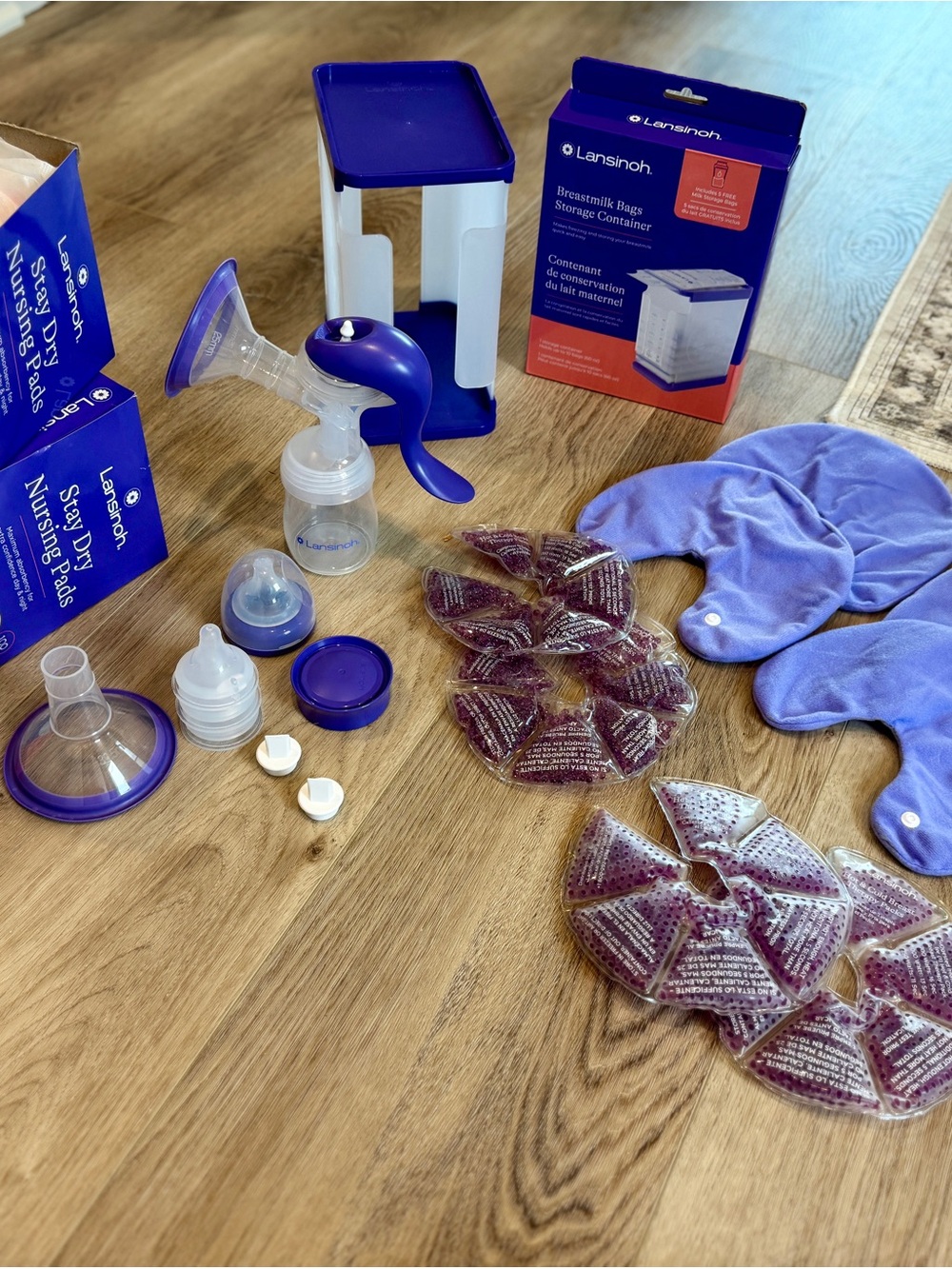 Lansinoh Pump and Nursing Bundle